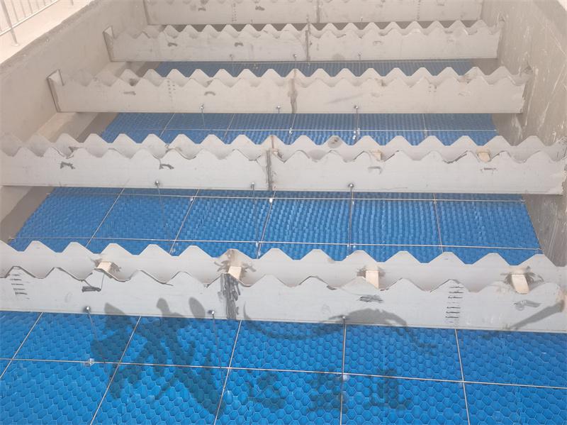 不锈钢集水槽溢流堰